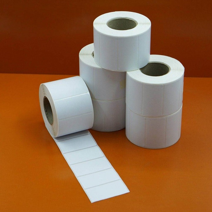 Decal tem nhãn in mã vạch trắng, không nội dung, kích thước 80x40mm, dài 50m