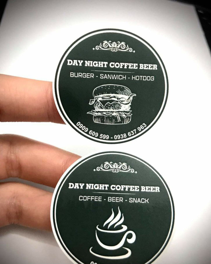 Tem nhãn decal nhựa trong suốt dán sản phẩm nước uống