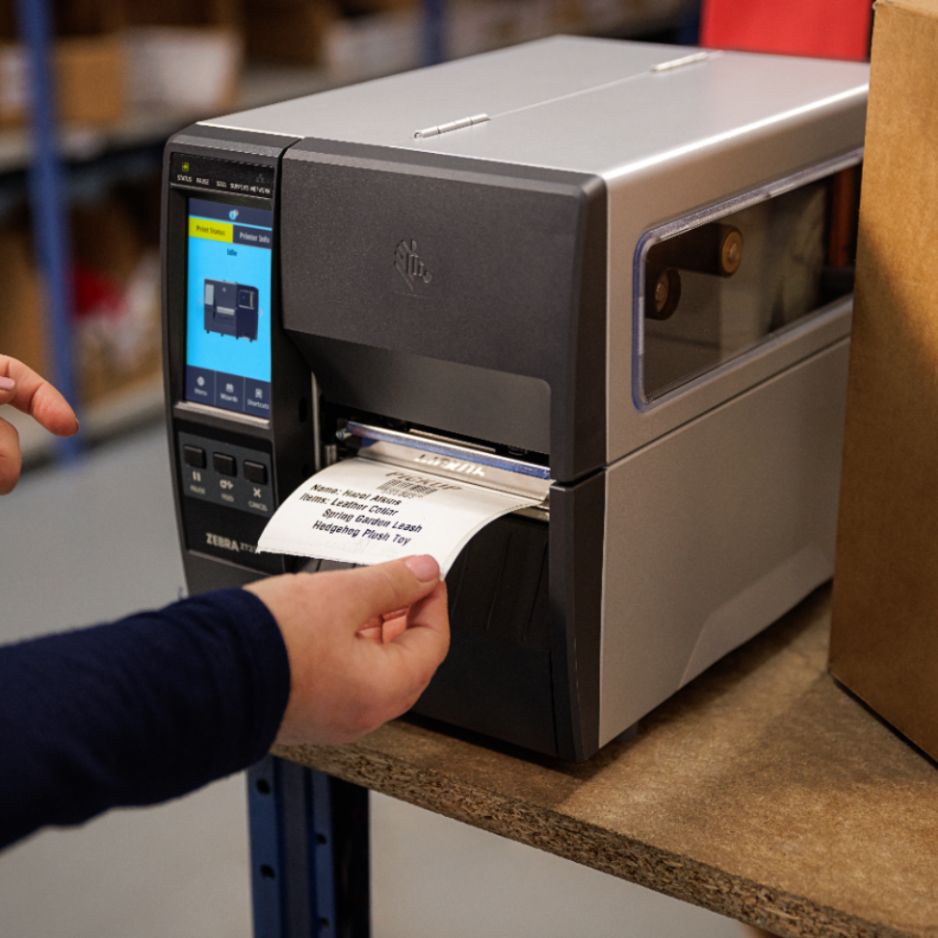 khchhngnycthmvogihngcacngan6 Máy in nhãn RFID Zebra ZT231R 203dpi (ZT23142-T0E00CFZ) ảnh 1